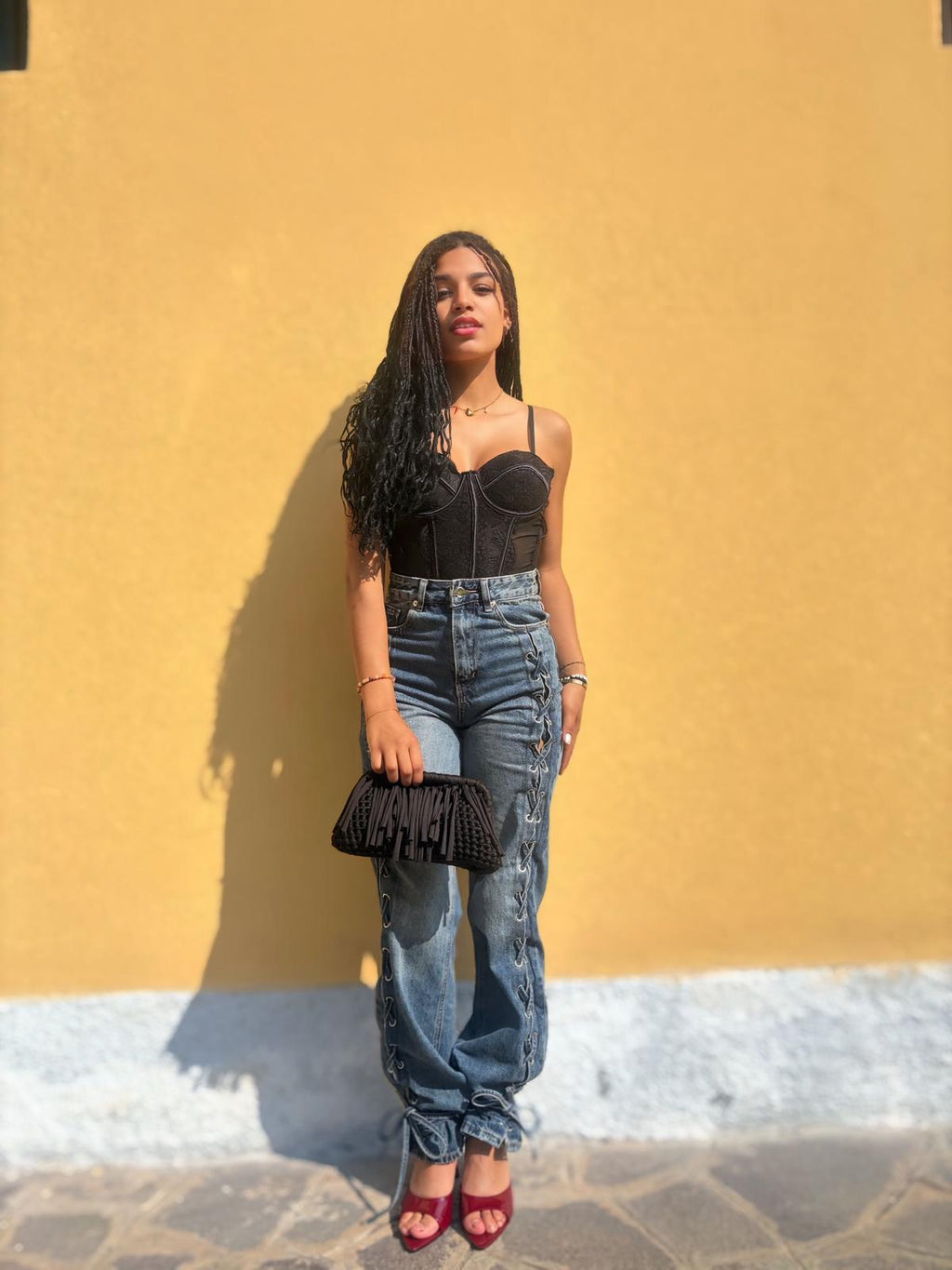 Jeans Con Lacci
